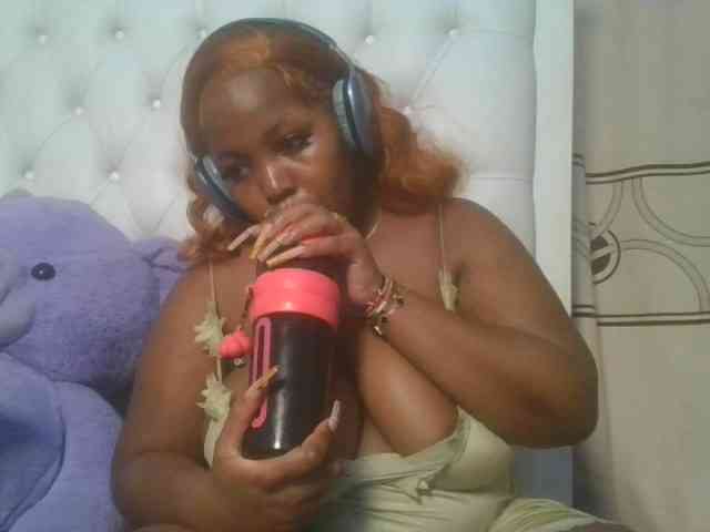 CuteTinkerbella webcam