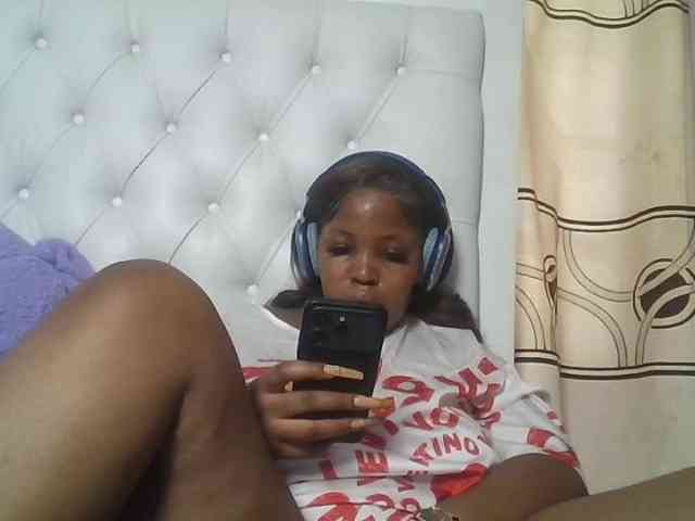 CuteTinkerbella webcam