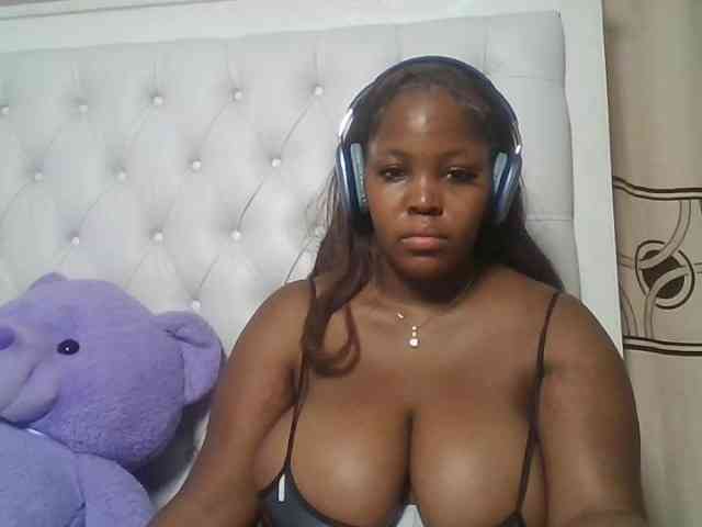 CuteTinkerbella webcam