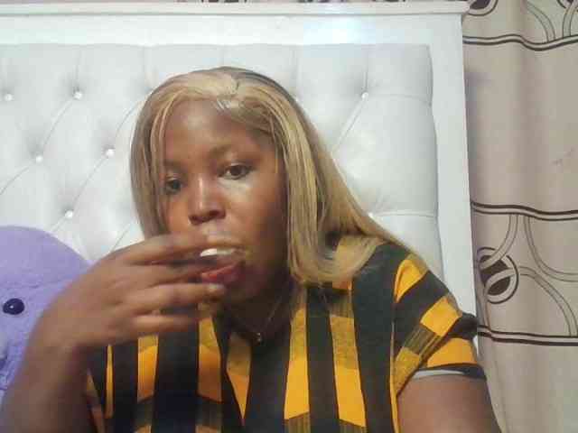 CuteTinkerbella webcam