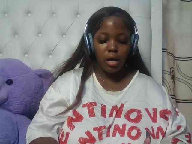 CuteTinkerbella webcam