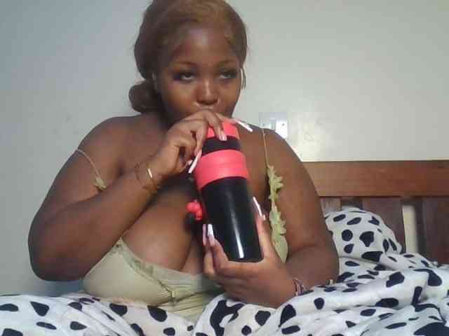 CuteTinkerbella webcam