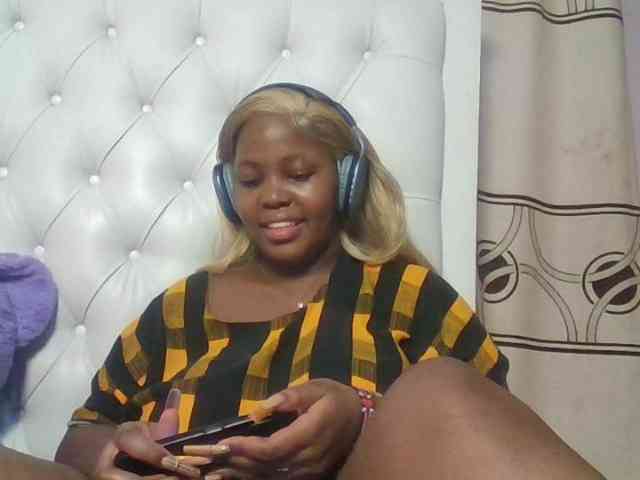 CuteTinkerbella webcam