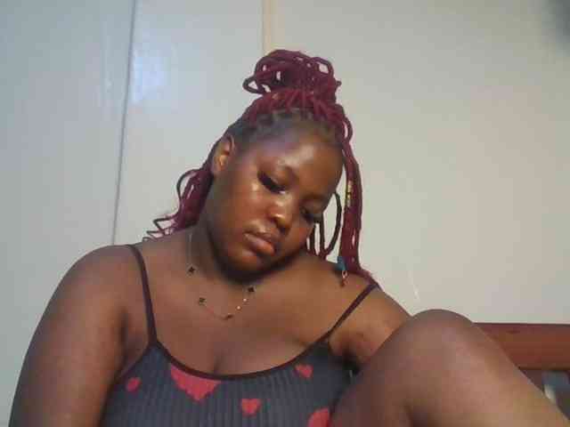 CuteTinkerbella webcam