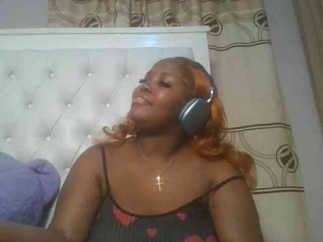 CuteTinkerbella webcam