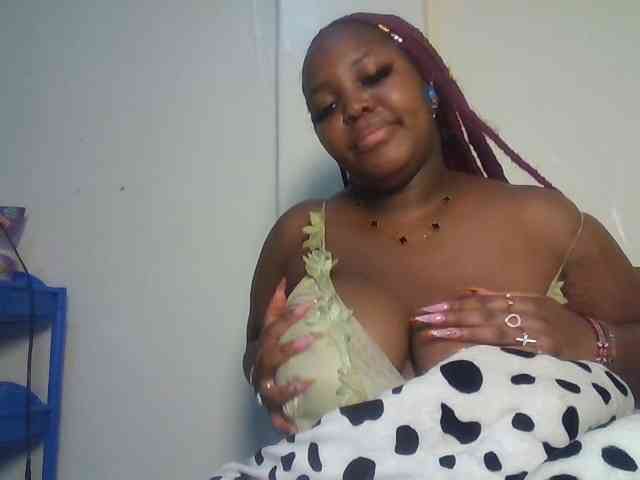 CuteTinkerbella webcam