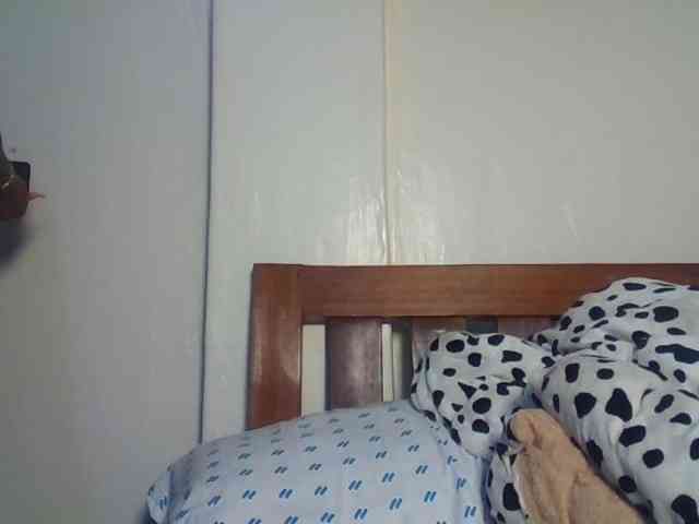 CuteTinkerbella webcam