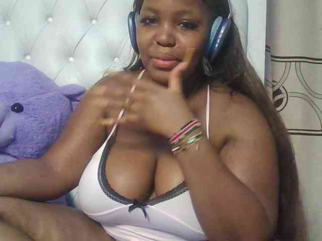 CuteTinkerbella webcam