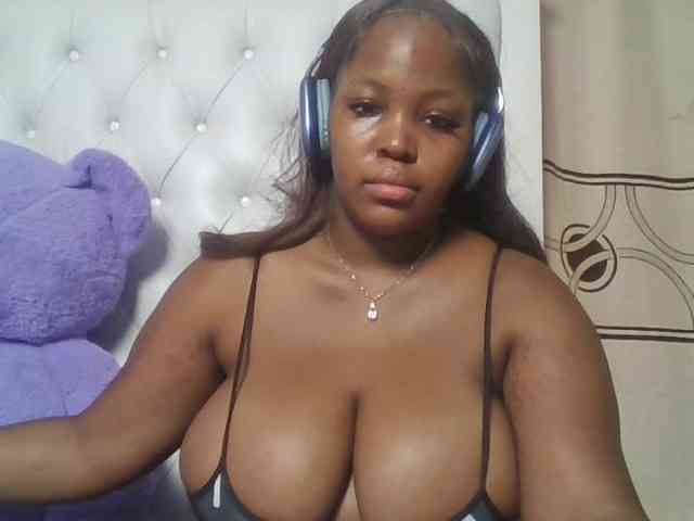 CuteTinkerbella webcam