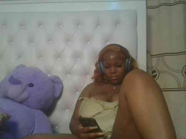 CuteTinkerbella webcam