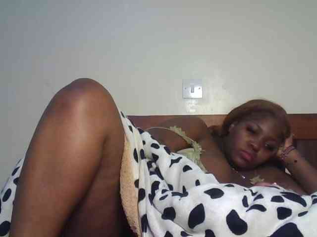 CuteTinkerbella webcam