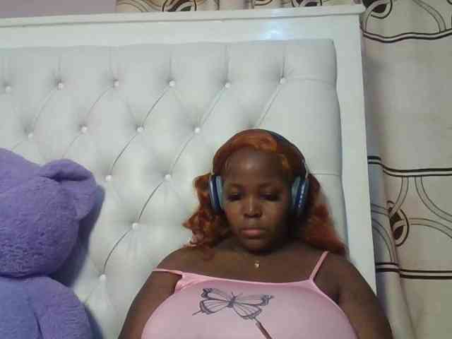 CuteTinkerbella webcam