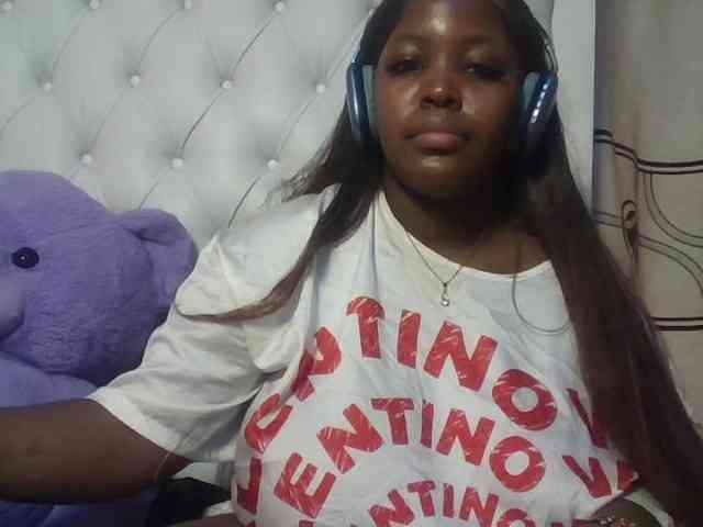 CuteTinkerbella webcam