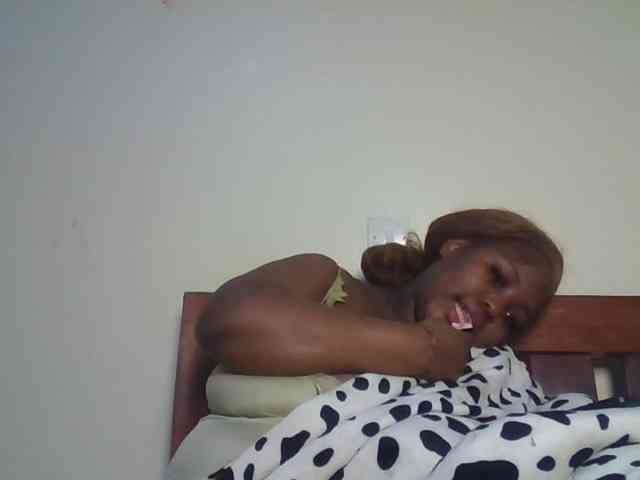 CuteTinkerbella webcam