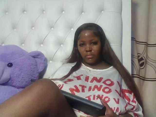 CuteTinkerbella webcam