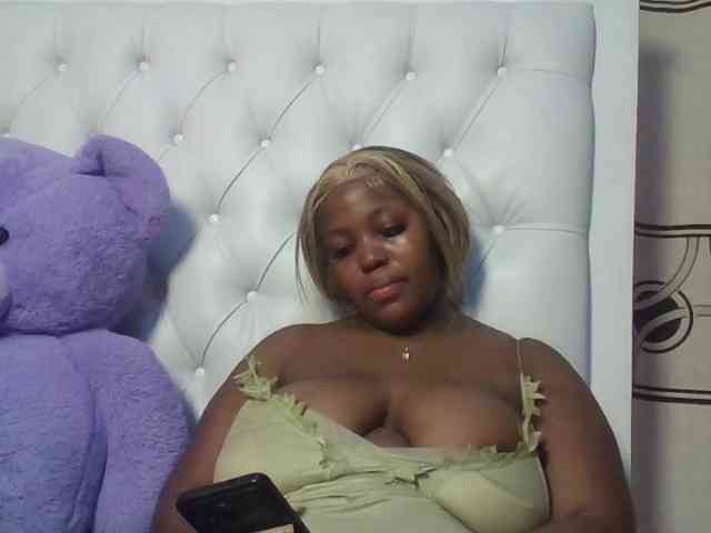 CuteTinkerbella webcam