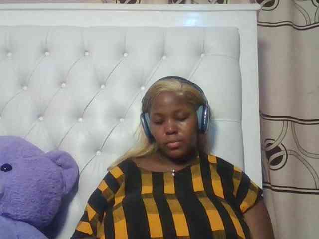 CuteTinkerbella webcam