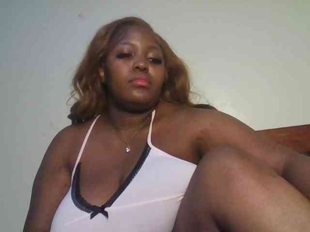 CuteTinkerbella webcam