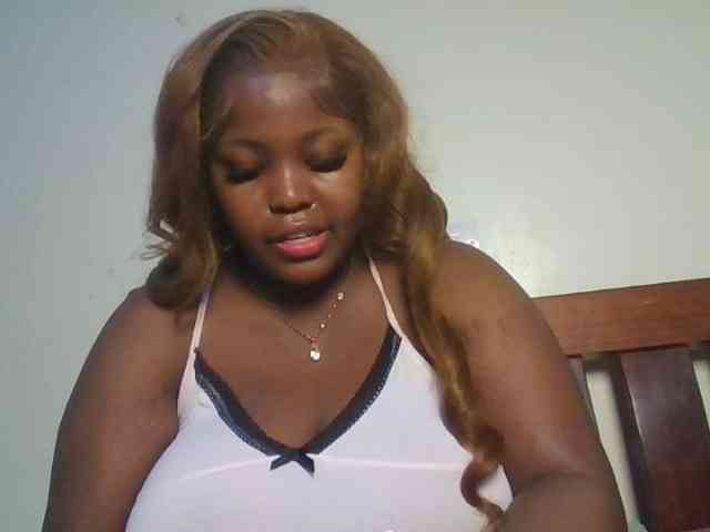 CuteTinkerbella webcam