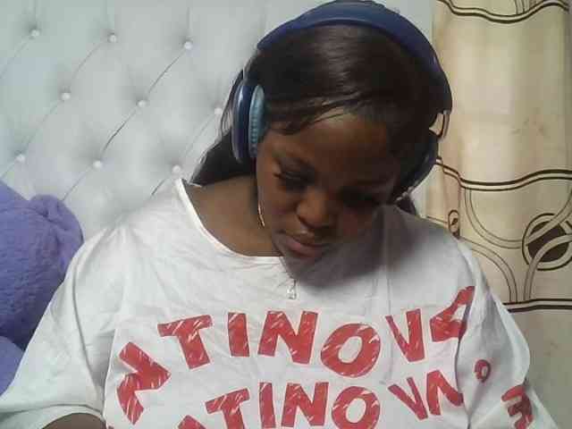 CuteTinkerbella webcam