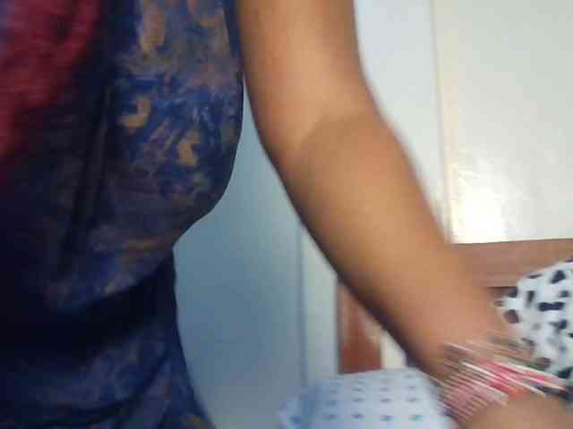 CuteTinkerbella webcam
