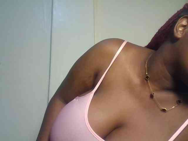 CuteTinkerbella webcam