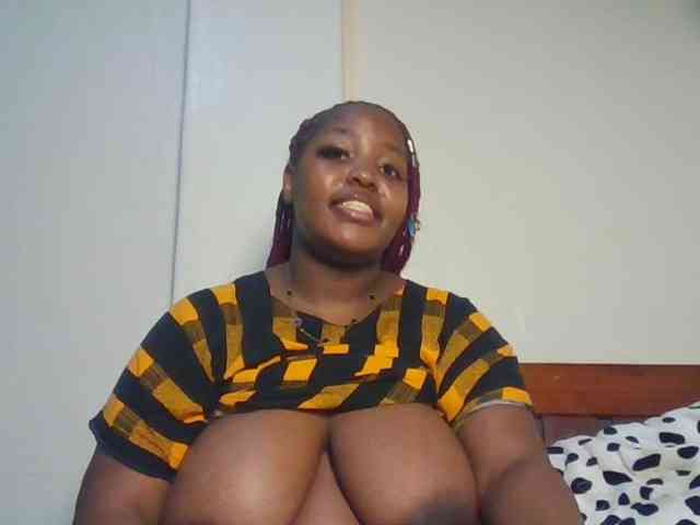 CuteTinkerbella webcam