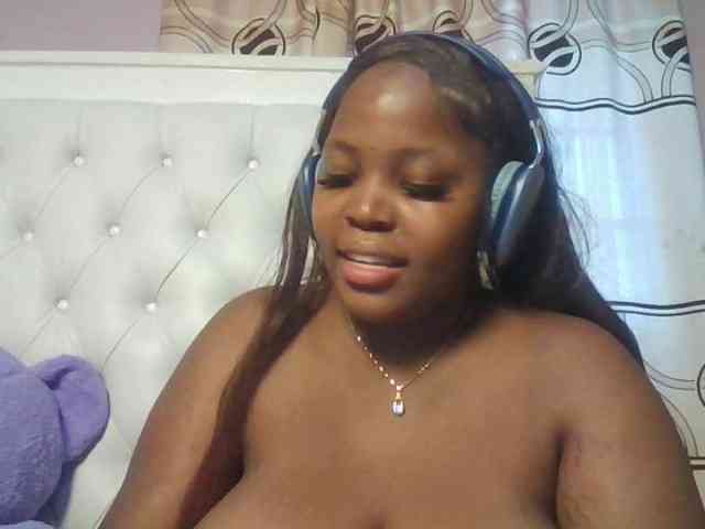 CuteTinkerbella webcam