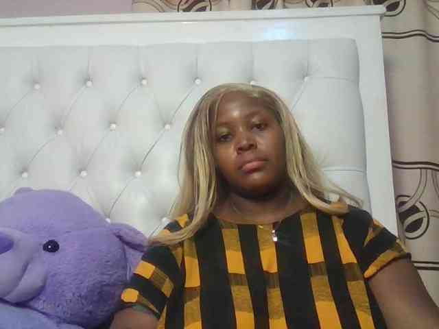 CuteTinkerbella webcam