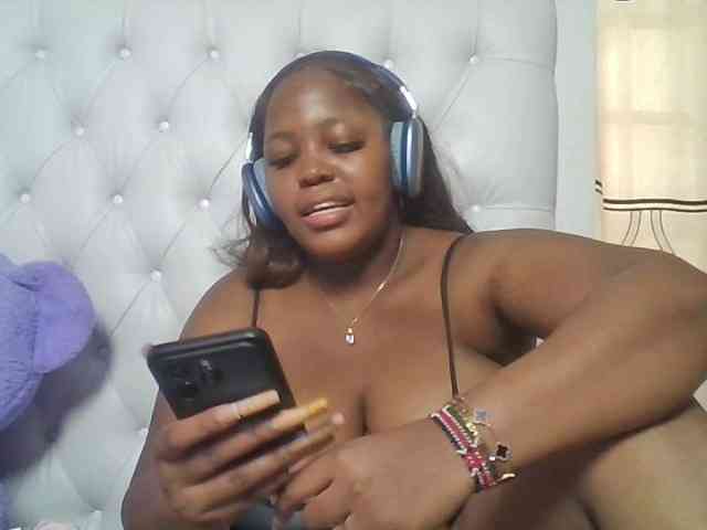 CuteTinkerbella webcam