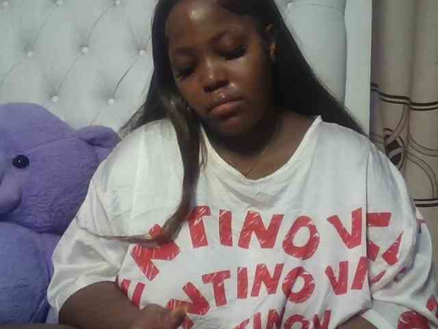 CuteTinkerbella webcam