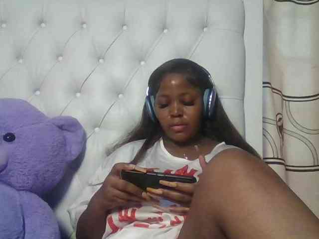 CuteTinkerbella webcam