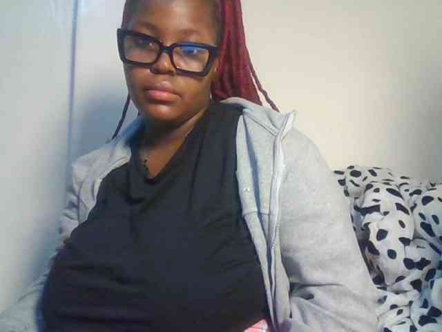 CuteTinkerbella webcam