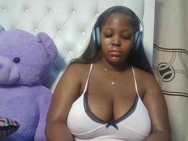 CuteTinkerbella webcam