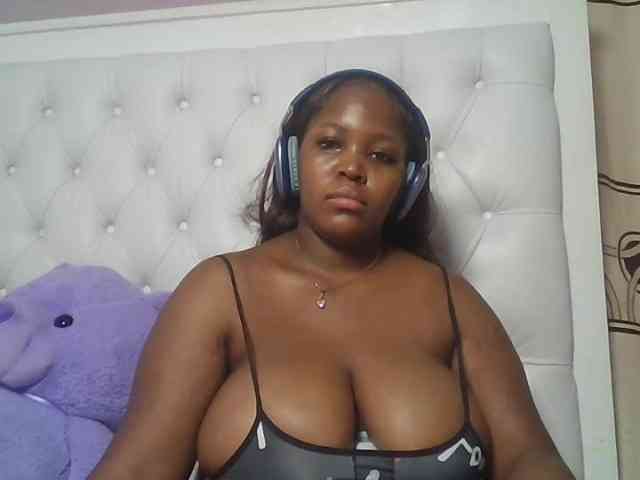 CuteTinkerbella webcam