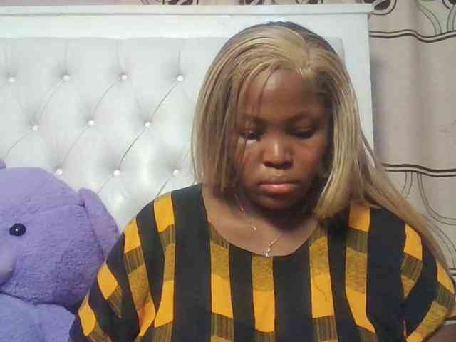 CuteTinkerbella webcam