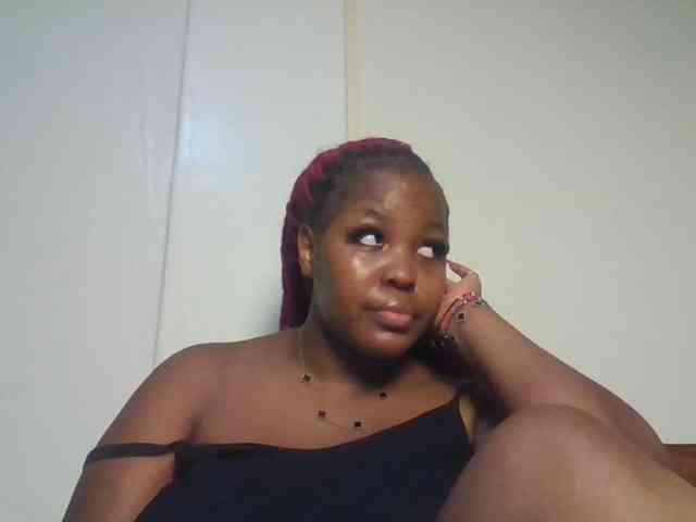 CuteTinkerbella webcam