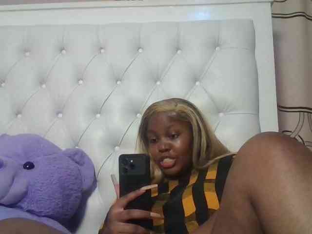 CuteTinkerbella webcam