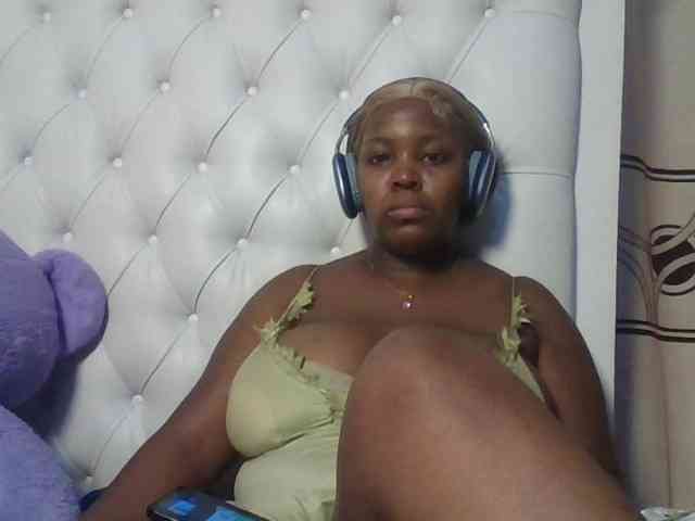 CuteTinkerbella webcam