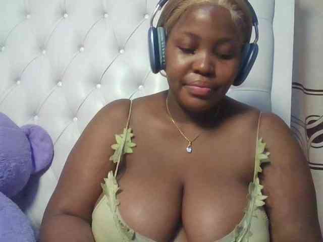 CuteTinkerbella webcam