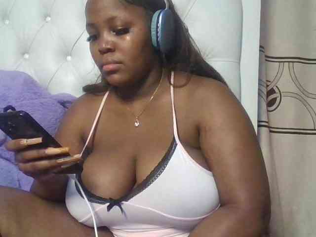 CuteTinkerbella webcam