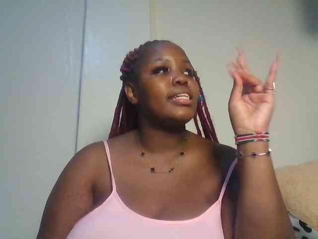 CuteTinkerbella webcam