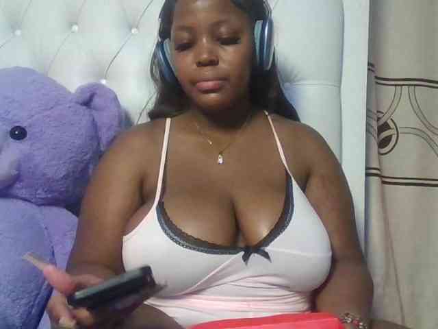 CuteTinkerbella webcam