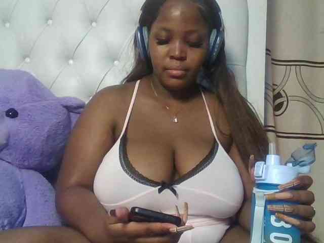 CuteTinkerbella webcam