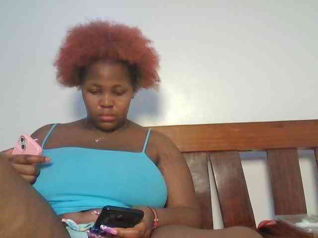 CuteTinkerbella webcam