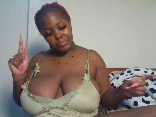 CuteTinkerbella webcam