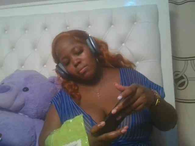 CuteTinkerbella webcam