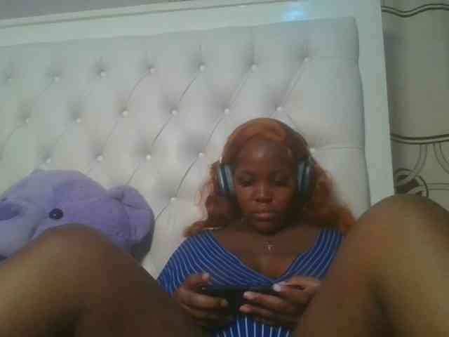 CuteTinkerbella webcam