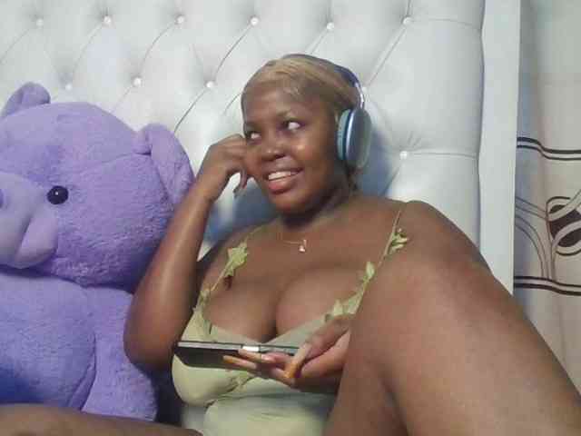 CuteTinkerbella webcam