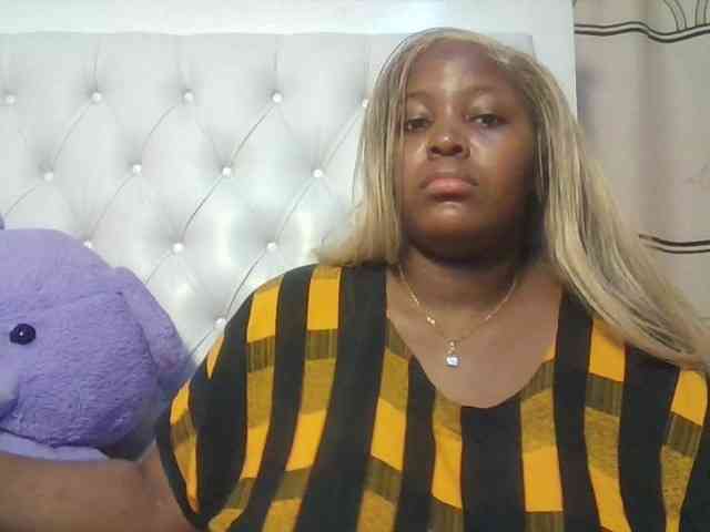 CuteTinkerbella webcam